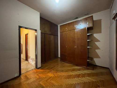 Venta Ph Castelar 3 Ambientes Con Patio Y Cochera