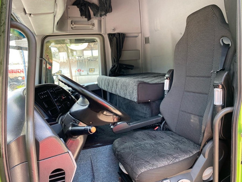 Imagem 5 de 14 de Mercedes-benz Actros 2651 - 2016 6x4 Verde