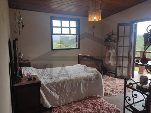 Imagem 28 de 30 de Deslumbrante Imóvel, Ideal Para Lazer E Moradia, 576,02 M³ De Área Construída. Belíssima Casa Bem-acabada Com 03 Pavimentos - 47 - 69982342
