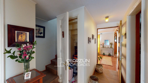 Casa En Venta En Condominio De 4 Dormitorios 4 Baños 2 E
