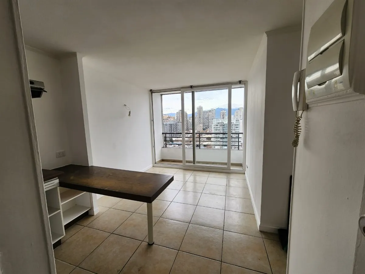 Imagen 1 de 16 de Depto Arriendo De 2 Dorm. En Santiago Cerca Metro