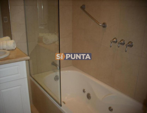 Imagen 7 de 11 de Apartamento En Playa Brava Con 3 Dormitorios