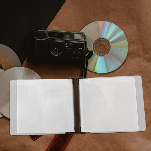 Capacidad: Soporte Para Cd/dvd: Funda Protectora De Plástico
