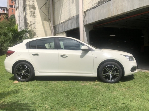 Cruze 1.8 Lt Sport6 16v Flex 4p Automático 49000km