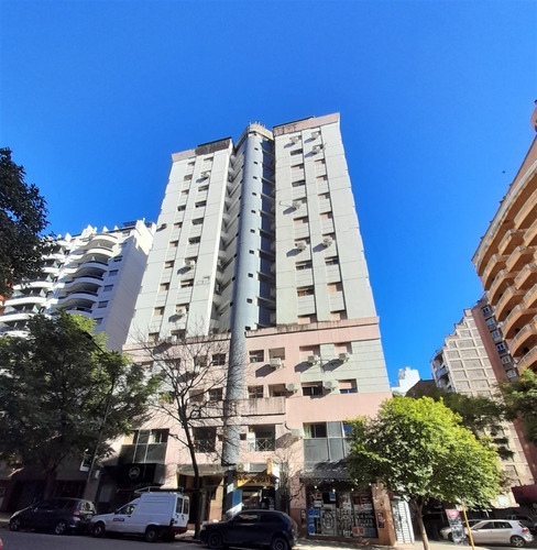 Departamento De 1 Dormitorio En El Corazón De Nueva Cordoba! Piso Alto Frente! 