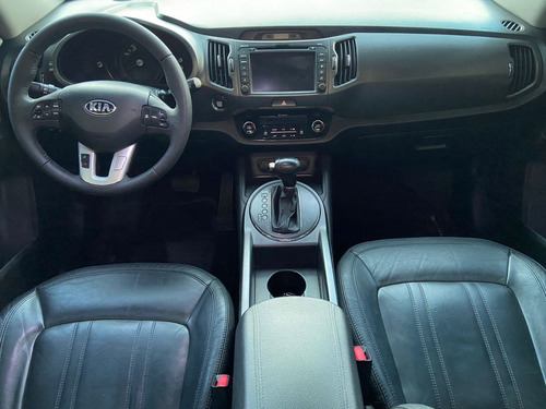 Imagem 8 de 12 de Kia Motors Sportage 2013 Flex