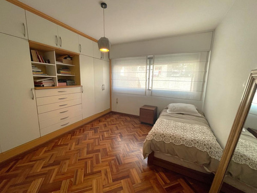 Imagen 18 de 25 de Venta Apartamento Pocitos Cuatro Dormitorios Dos Garages Dos Patios Servicio