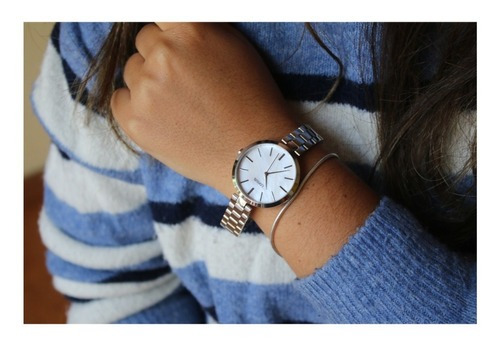 Reloj Lorus Para Dama Resistente Al Agua Rg203px9 Color de la correa Acero Color del bisel Acero Color del fondo Rosa claro