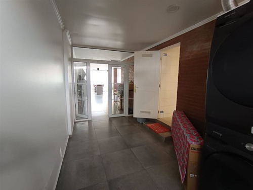 Exclusiva Casa En Condominio En Venta De 4 Dorm. En Machalí