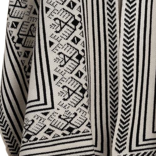Imagen 7 de 10 de Poncho Capa Chal Largo Flecos Tejido Suave Tribal Boho Chic.