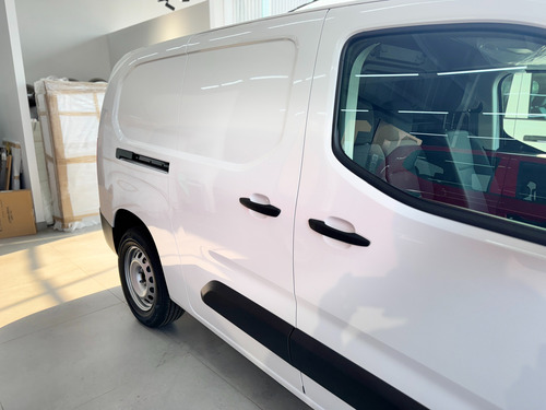 Peugeot Partner 1.2T Puretech Maxi Pack