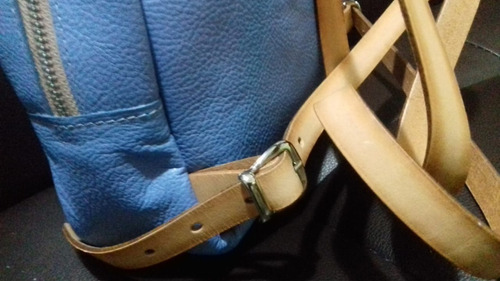 Mochila De Cuero Celeste