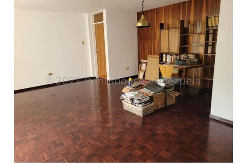 Imagen 2 de 11 de Rf Apartamento En Venta En Santa Eduvigis Para Remodelar Muy Bien Mantenido Buena Oportunidad Mls #22-11168 Isabel Fragozo Rent A House