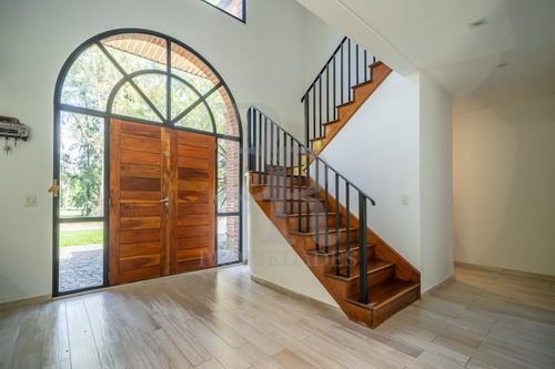 Excelente Casa En Venta Miraflores Country Club - Las Lomitas