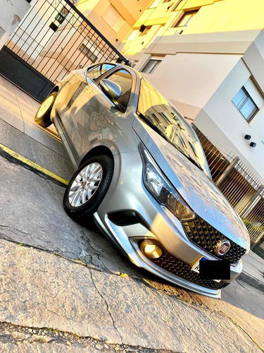 Imagen 4 de 8 de Fiat Argo 2018 1.8 Precision