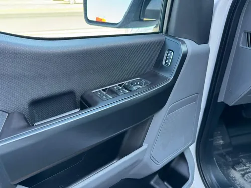 Ford F-150 3.3 XL Doble Cabina V6 4x2 At