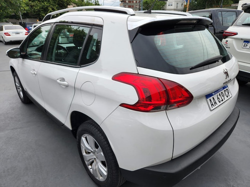 Imagen 4 de 16 de Peugeot 2008 Allure Año 2016