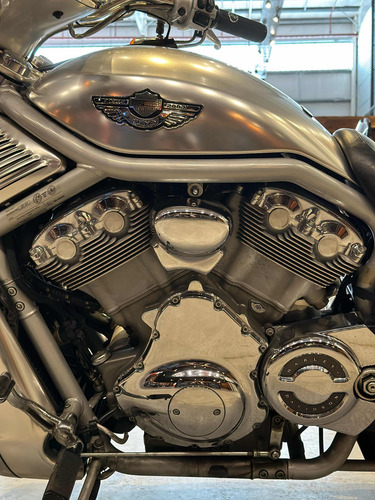 Harley Davidson V-rod 100 Aniversario, No Sportster 1200