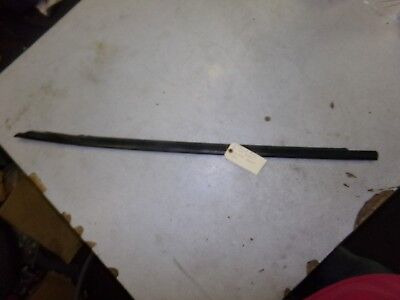 2001 Pontiac Grand Prix Driver's Front Outer Glass Seal  Mmp