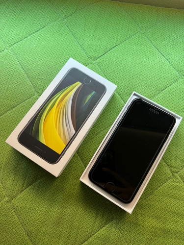 Apple iPhone SE (2da Generación) 128 Gb - Negro