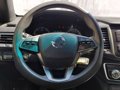Ssangyong Grand Musso Musso Grand 2.2 4x2 Mt Full - Ql612 Eu