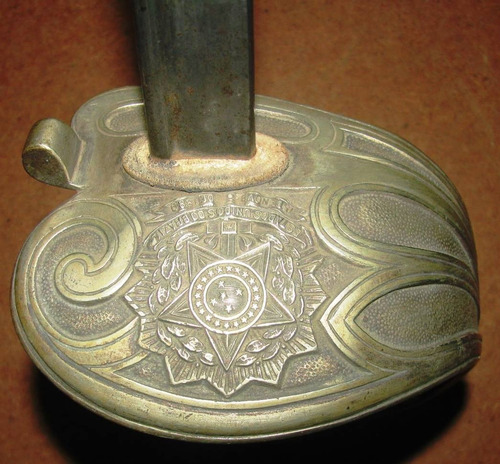 Imagen 3 de 6 de Sable Antiguo Ejercito Brasil Hoja Labrada Vaina Año 1889