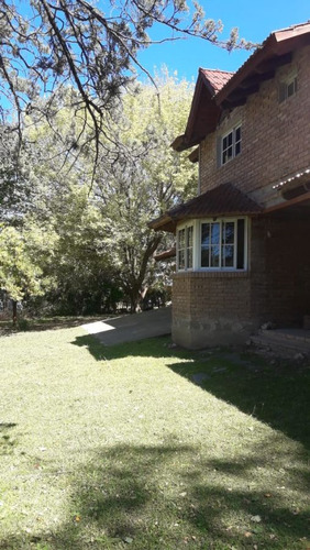 Venta Casa 3 Dormitorios Villa General Belgrano Con Cochera