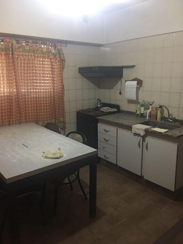 Imagen 3 de 7 de Casa Con Hermoso Lote En Esquina