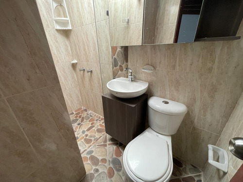Imagen 4 de 14 de Casa Parque Copacabana Antioquia, 3 Habitaciones, 2 Baños, Balcon