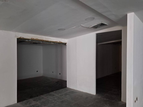 Solo Clientes 544 M2 Venta Amplia Casa Comercial De Esquina Av Monseñor Adams El Viñedo Valencia Mag 446327