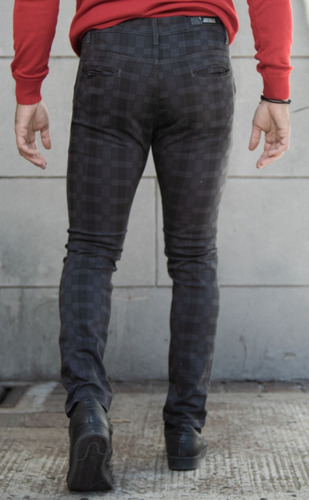Imagen 3 de 7 de Pantalon Jean Cuadrille Principe De Gales Corte Chino