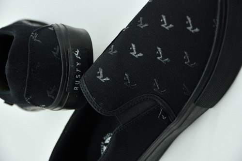 Imagen 4 de 8 de Panchas Rusty Byron Total Black - Potenza Shop