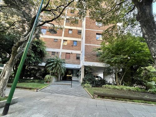 Departamento En Venta- Acassuso Vias A Santa Fe, 3 Dormitorios, Dependencia, Quincho Propio, Cochera