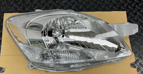 Faro Derecho Toyota Yaris Belta 2006-2013 Original