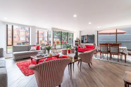 Apartamento En Venta En Chicó Navarra. Cod V11913