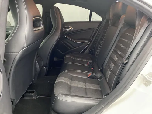 Mercedes-Benz Clase CLA 180 2017 1.6 Essential