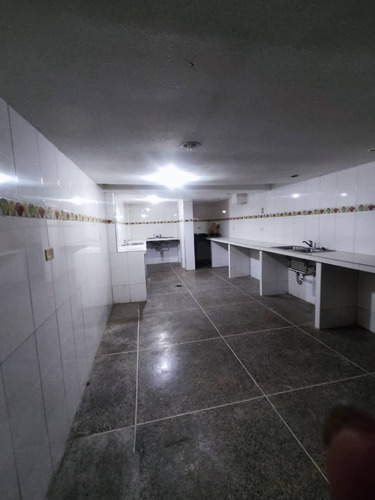 Pgm Bienes Raíces Vende Edificio Comercial / Industrial / Deposito