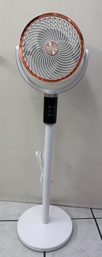 Ventilador De Piso Con Control Remoto, Touch, Con 3 Aspas Estructura Blanco Aspas Blanco Diámetro 10 Frecuencia 60 Material De Las Aspas Plástico