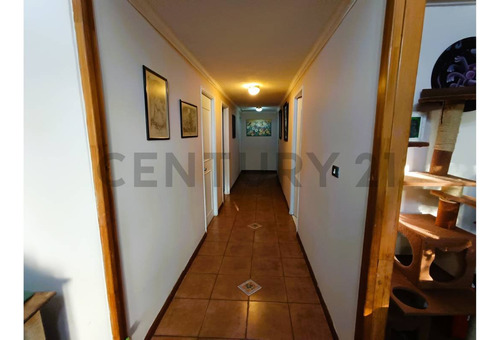 Casa En Venta, Con Amplio Terreno Puente Alto
