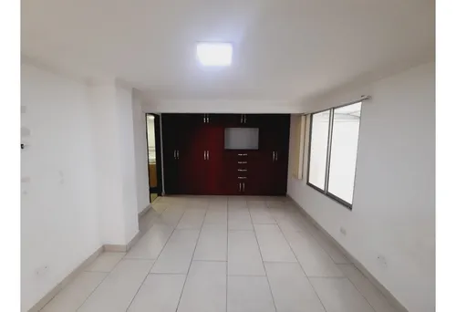 Casa Laureles En Segundo piso Amplia Y Moderna