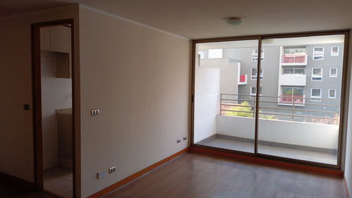 Oportunidad San Miguel 2 Dorm, 2 Baños, Estacionamiento