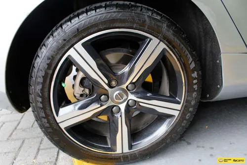 Volvo V40 2.0 T4 R-Desing Turbo