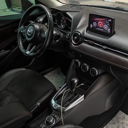 Mazda 2 Grand Touring lx 1.5