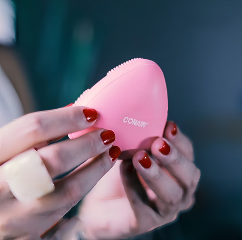 Conair Cepillo Facial Masajeador Para Cara Color Rosa