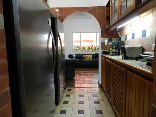 Imagen 7 de 30 de Venta De Casa En Los Palos Grandes Rah 0-18953 Orlando Figueira 04125535289-04242942992