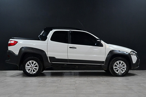 Fiat Strada 1.6 Adventure Cd