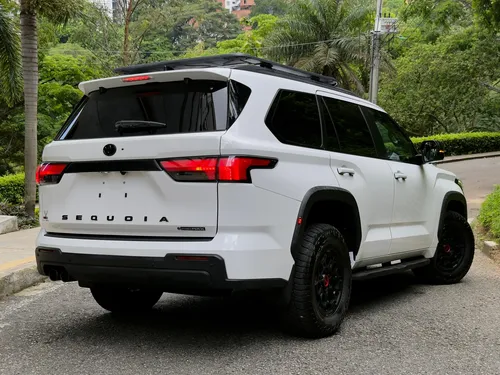 Toyota Sequoia 3.5 V6 Trd Pro