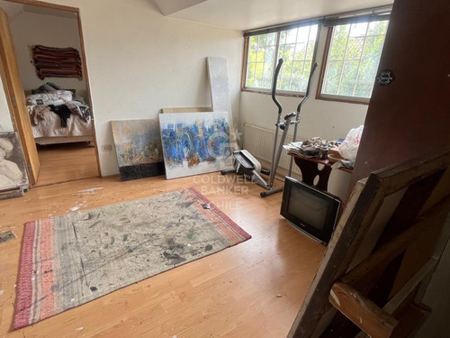 Casa Con Amplio Terreno En Lo Barnechea