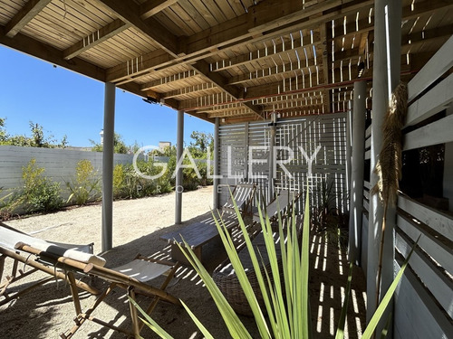 Casa En Cachagua Recién Remodelada Con Vista Al Mar
