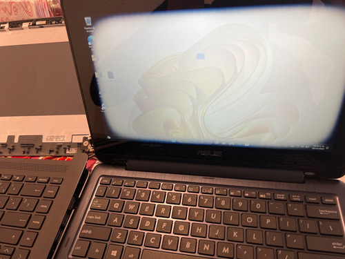 Laptop Asus Tp200s Piezas No Enciende Bien El Display (Usado)
